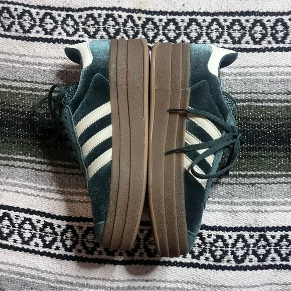 Adidas Gazelle Bold "Mineral Green/Putty Grey" Platform Sneakers Size 7 - Picture 4 of 8